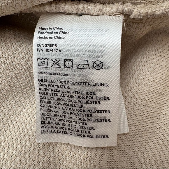 H&M Oversized Teddy Shacket Faux Sherpa Double Pocket Button Down Neutral XS NEW - Picture 12 of 17